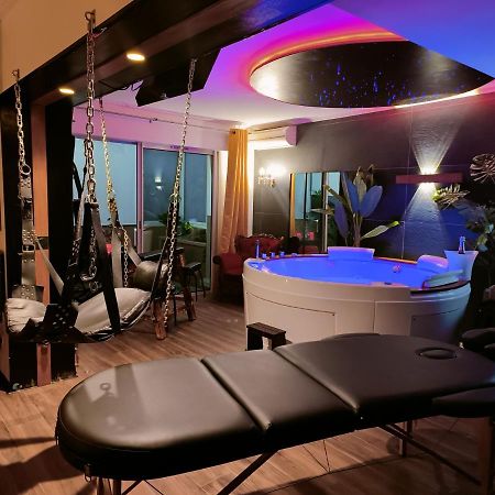La Loveroom Bdsm De Nice " La Chambre Luxe Des Desirs " المظهر الخارجي الصورة