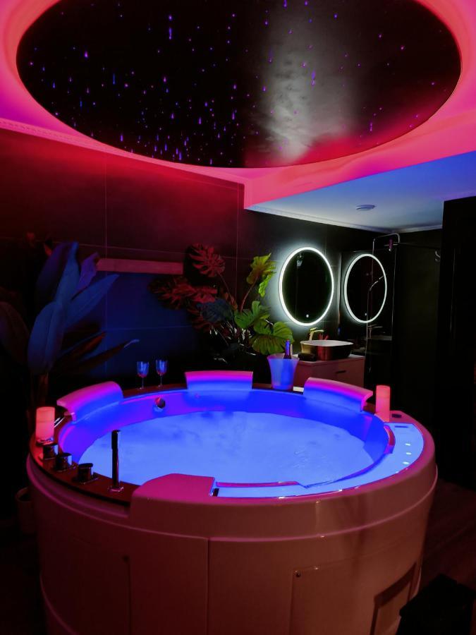 La Loveroom Bdsm De Nice " La Chambre Luxe Des Desirs " المظهر الخارجي الصورة