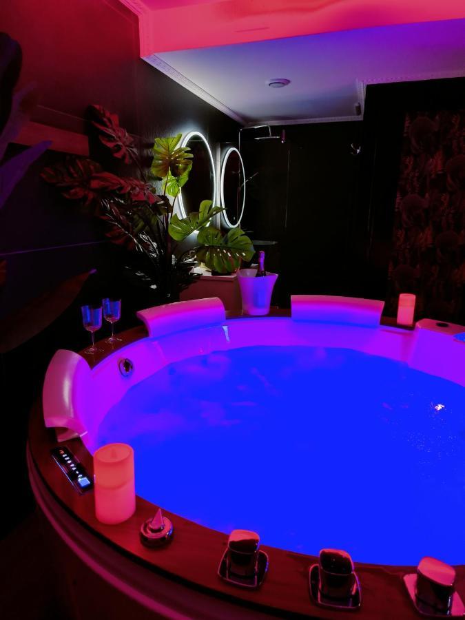La Loveroom Bdsm De Nice " La Chambre Luxe Des Desirs " المظهر الخارجي الصورة